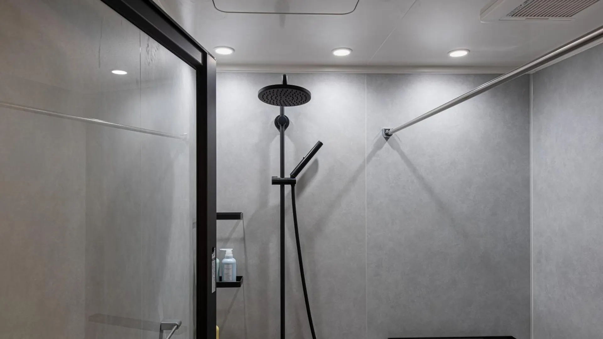 Nc Square Shinjuku -All Suite Residence- Tokyo Apartment