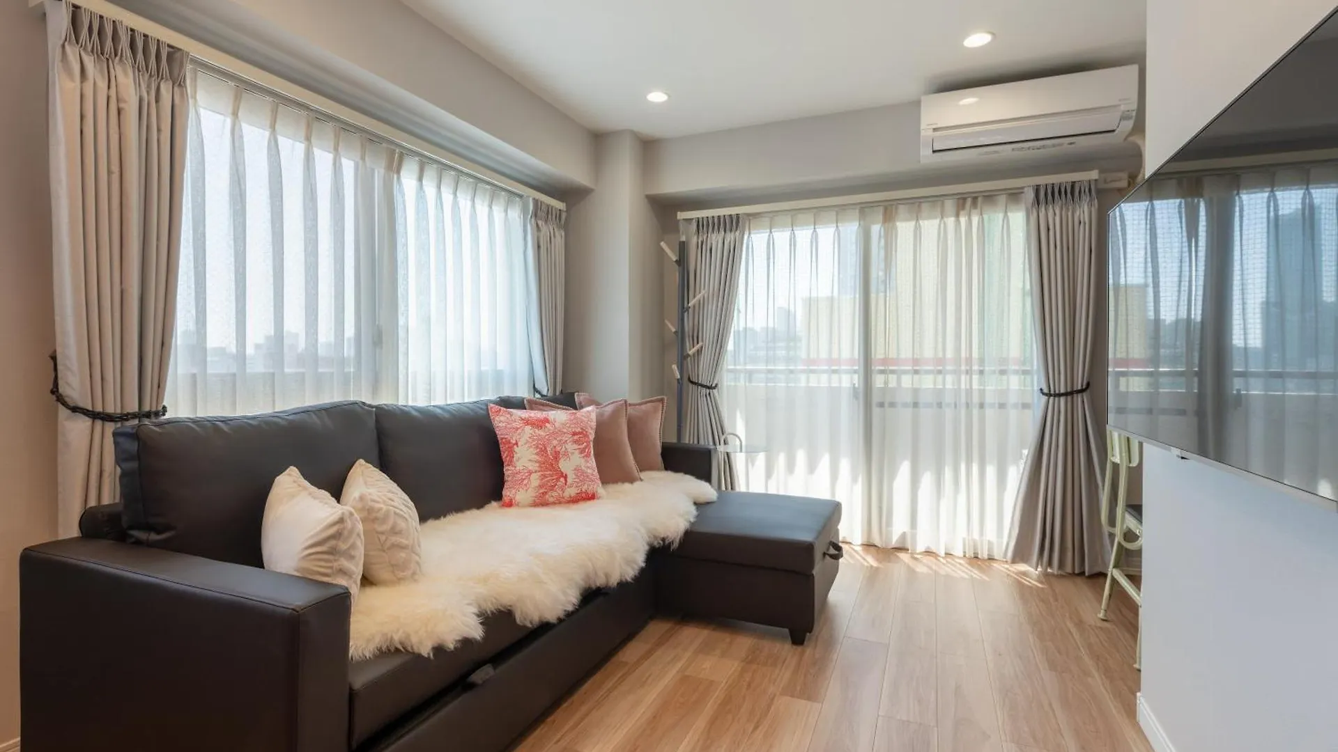 Nc Square Shinjuku -All Suite Residence- Tokyo Apartment
